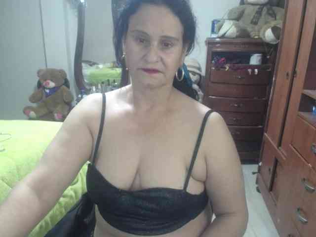 jazmin-mature webcam