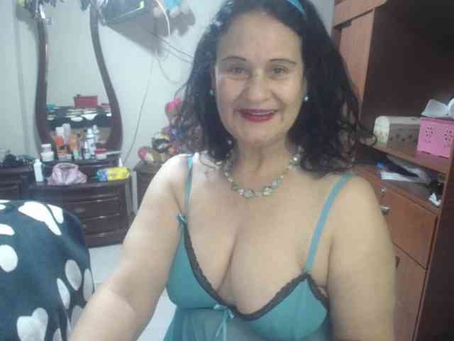 jazmin-mature webcam