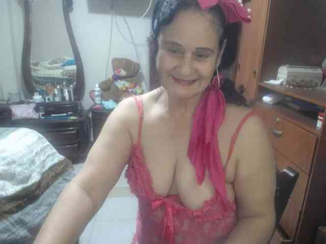 jazmin-mature webcam