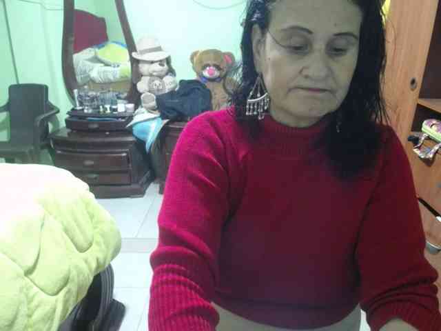 jazmin-mature webcam