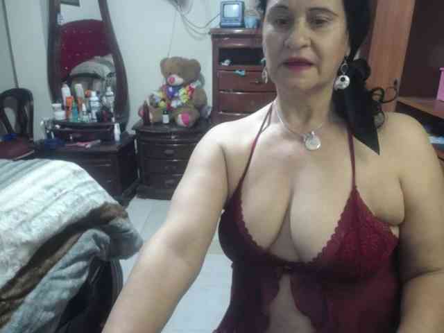 jazmin-mature webcam