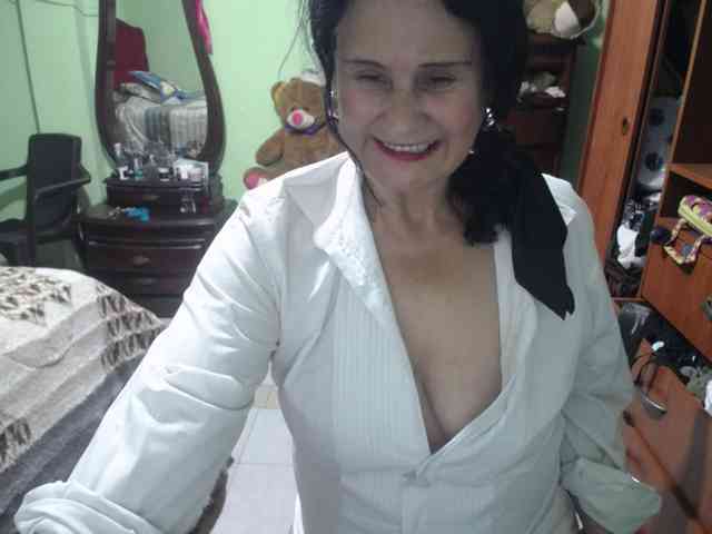 jazmin-mature webcam