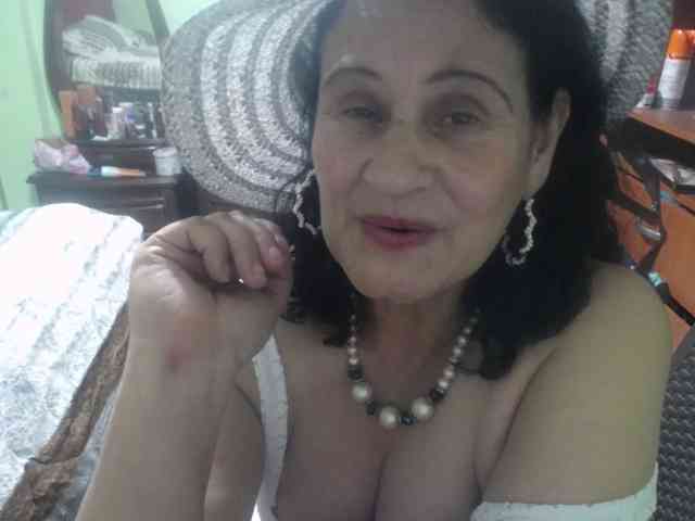 jazmin-mature webcam