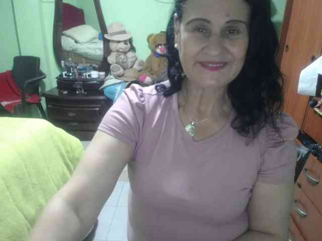 jazmin-mature webcam