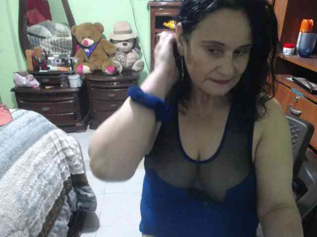 jazmin-mature webcam