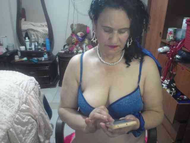 jazmin-mature Live Webcam on BongaCams