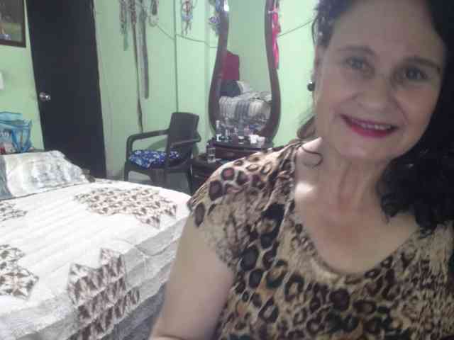 jazmin-mature webcam