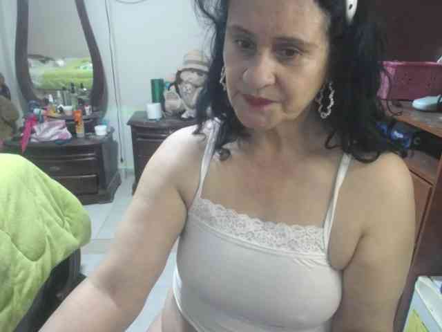 jazmin-mature webcam