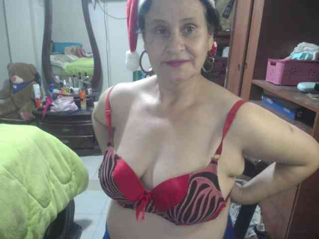 jazmin-mature webcam