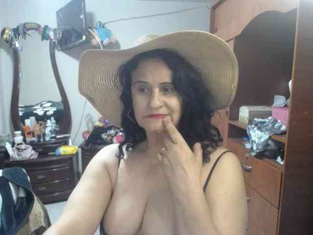 jazmin-mature webcam