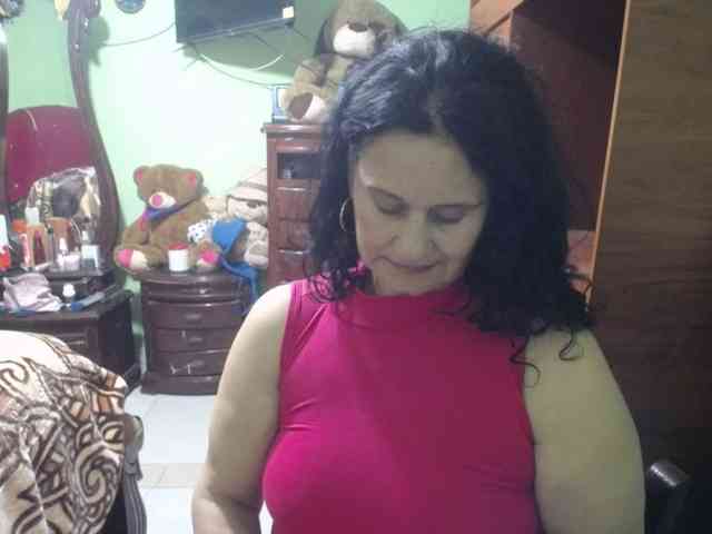 jazmin-mature webcam