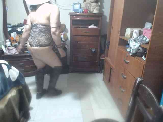 jazmin-mature webcam