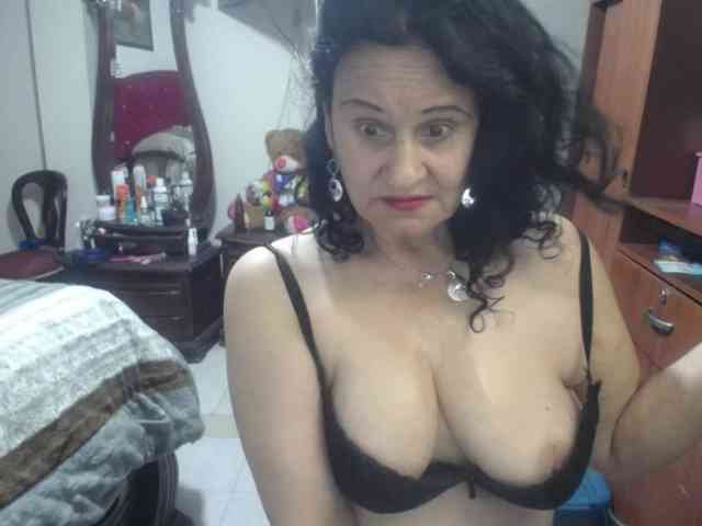 jazmin-mature webcam