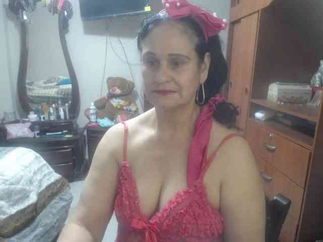 jazmin-mature webcam