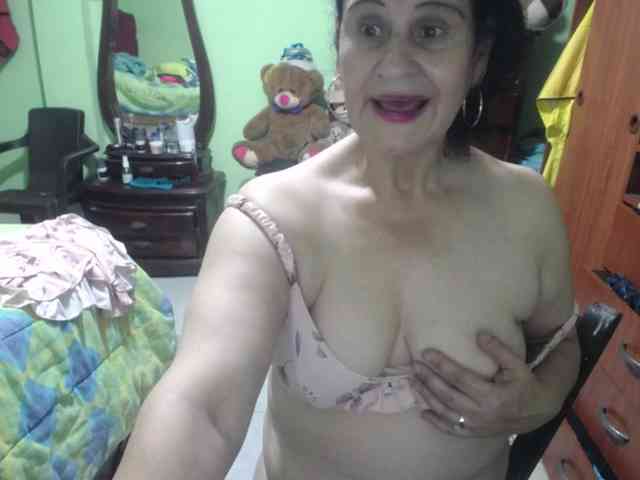 jazmin-mature webcam