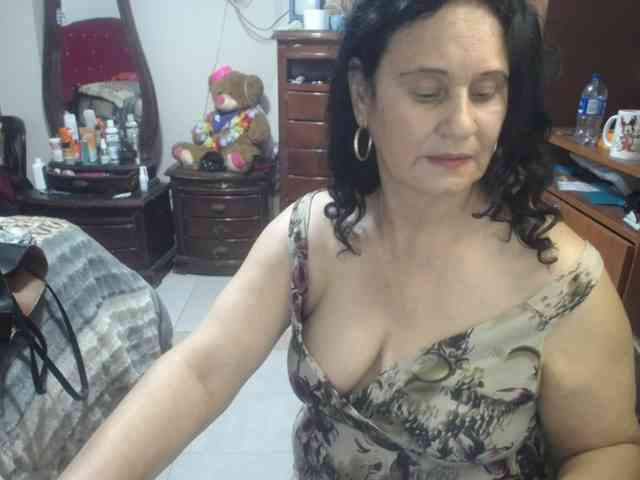 jazmin-mature webcam