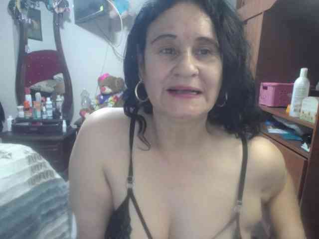 jazmin-mature webcam