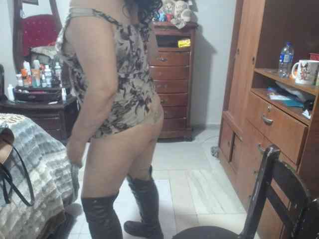 jazmin-mature webcam