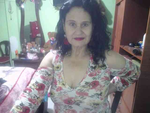 jazmin-mature webcam