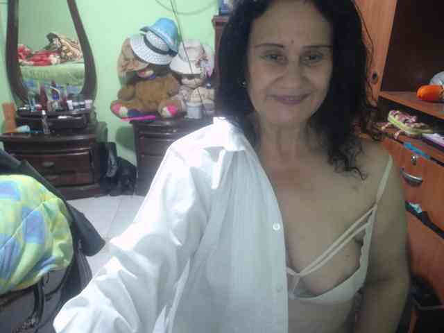 jazmin-mature webcam