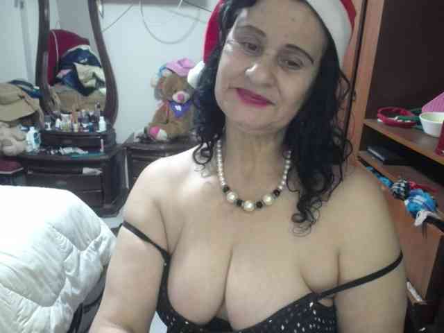 jazmin-mature jazmin-mature