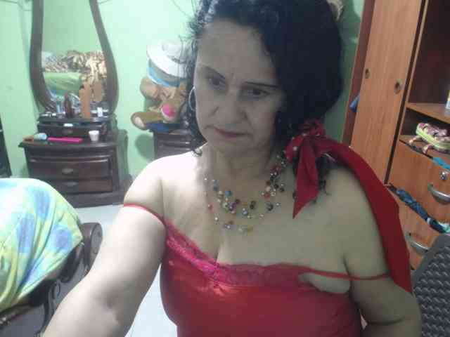 jazmin-mature webcam