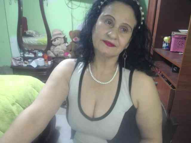 jazmin-mature webcam