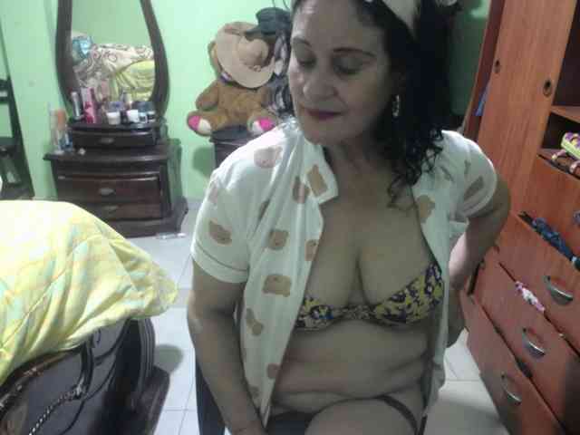 jazmin-mature webcam