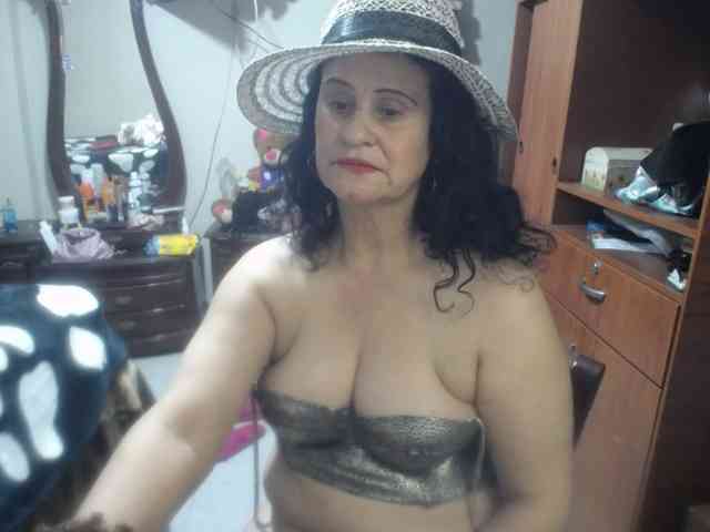 jazmin-mature webcam