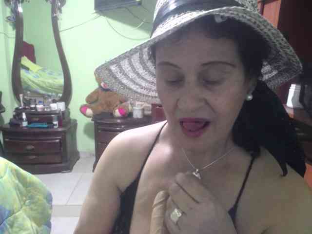 jazmin-mature webcam