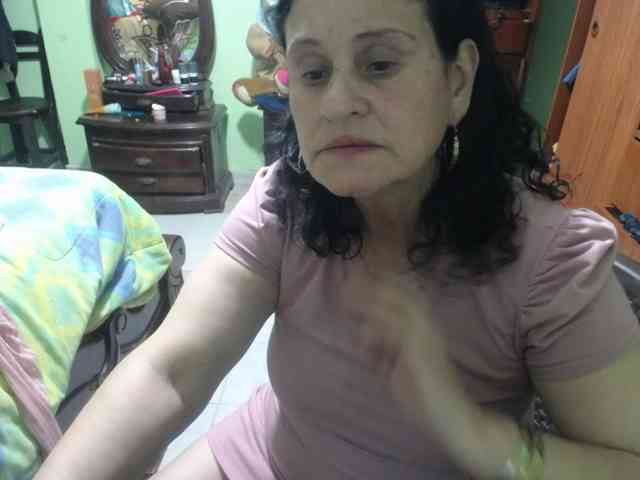 jazmin-mature webcam