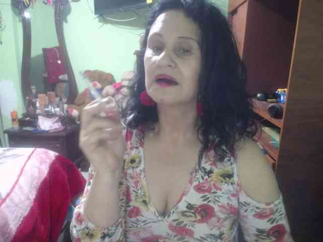 jazmin-mature webcam