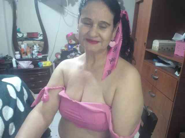 jazmin-mature webcam