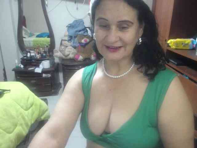 jazmin-mature jazmin-mature