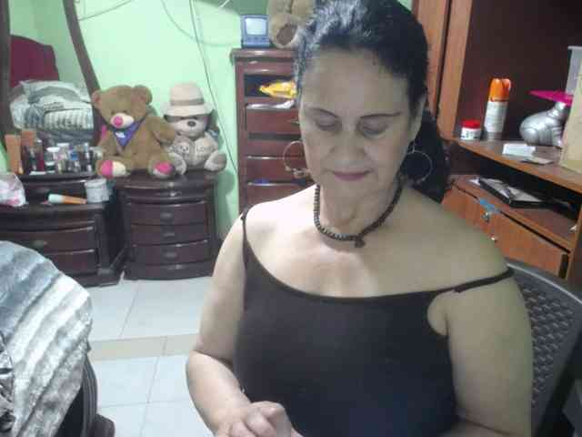 jazmin-mature webcam
