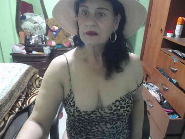 jazmin-mature webcam