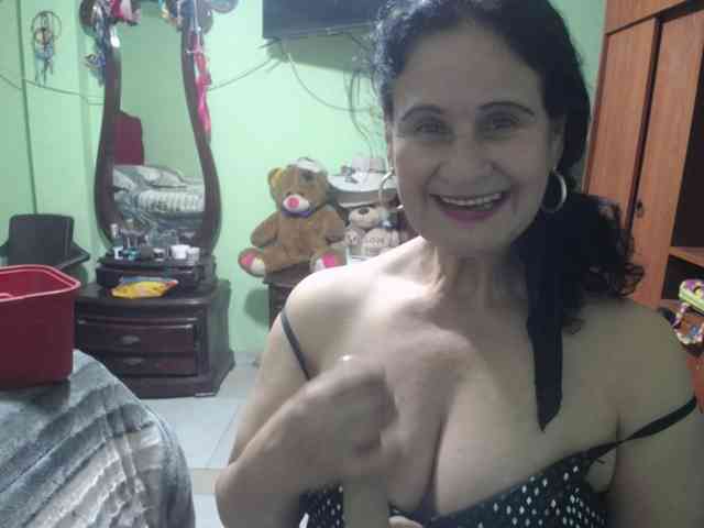 jazmin-mature webcam