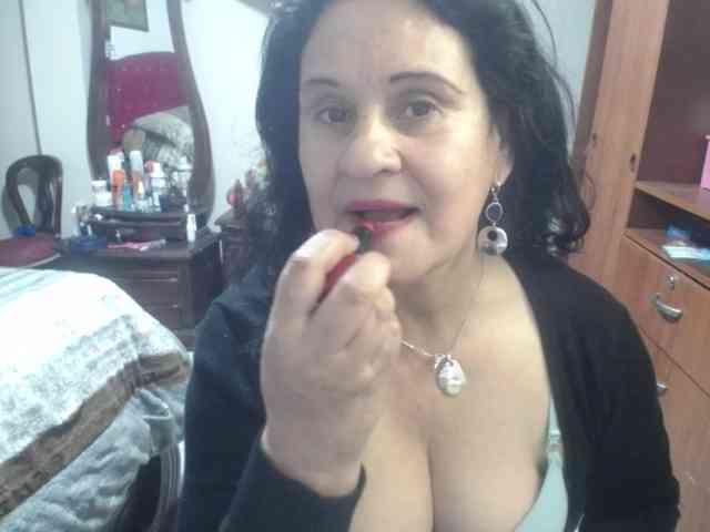 jazmin-mature webcam