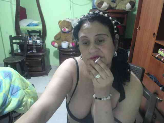 jazmin-mature webcam