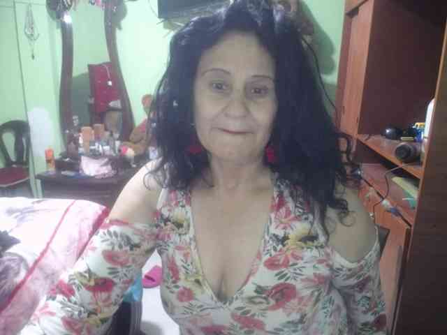 jazmin-mature webcam