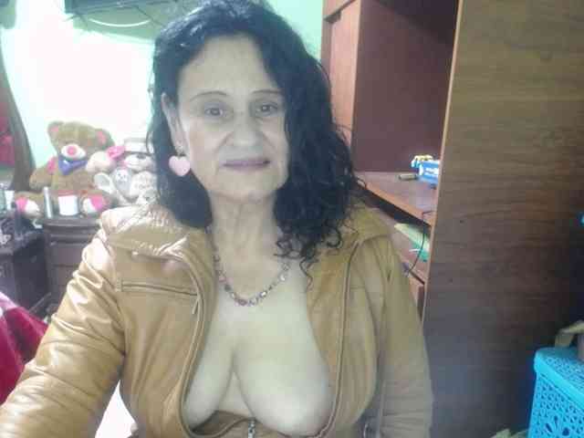 jazmin-mature webcam