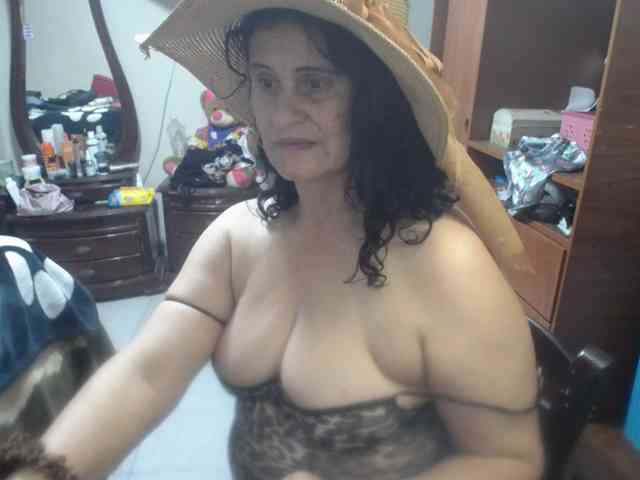 jazmin-mature webcam