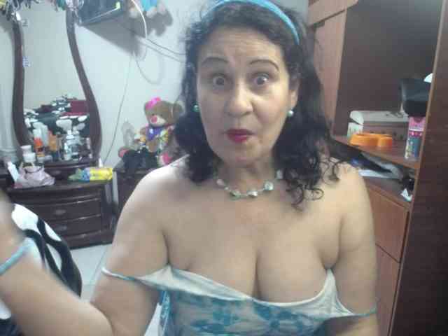 jazmin-mature webcam