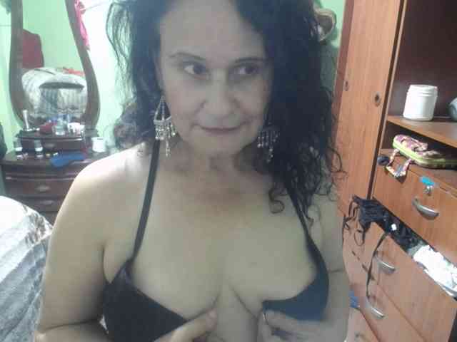 jazmin-mature webcam