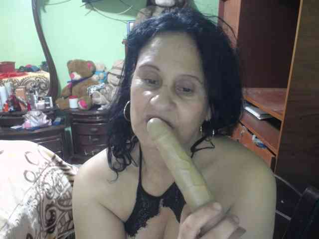 jazmin-mature webcam