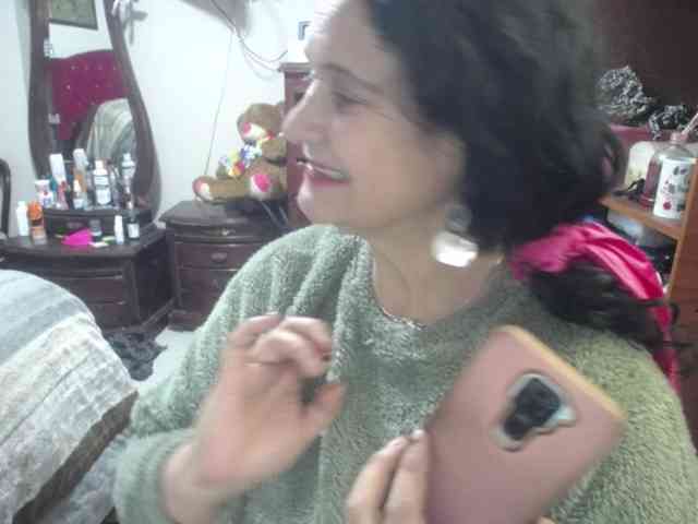 jazmin-mature webcam