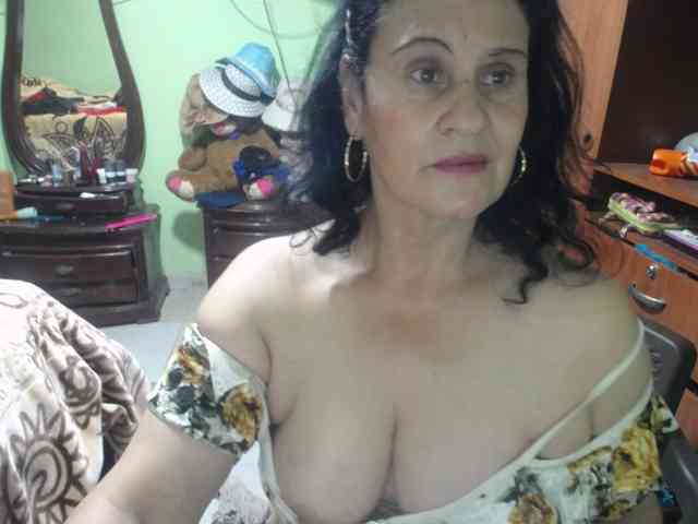 jazmin-mature webcam