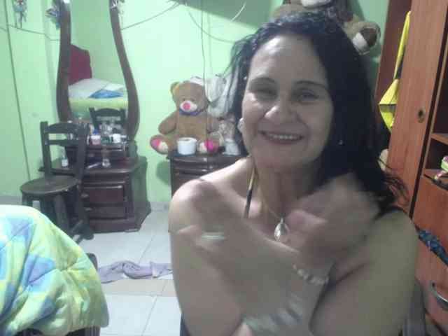 jazmin-mature webcam