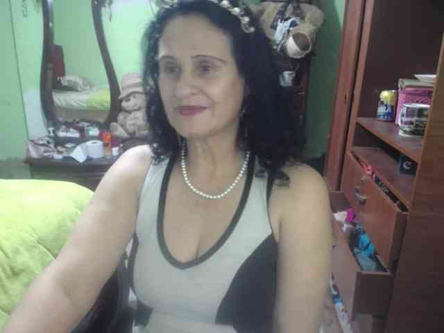 jazmin-mature webcam