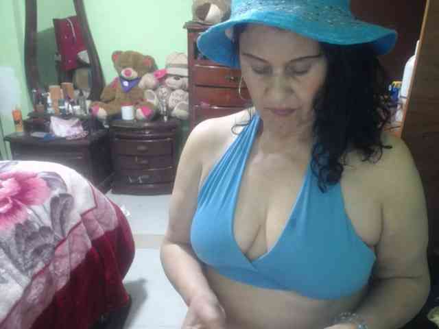 jazmin-mature webcam